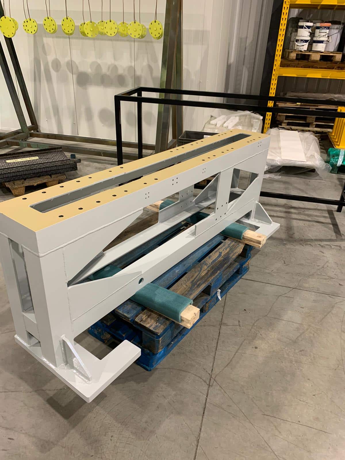 Pièce industrielle après mise en peinture